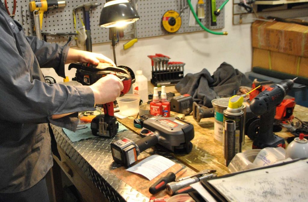 tool-repair-1536x1007